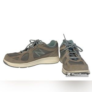 New Balance 877 V1 Walking Shoes - Gray Blue - Size 8